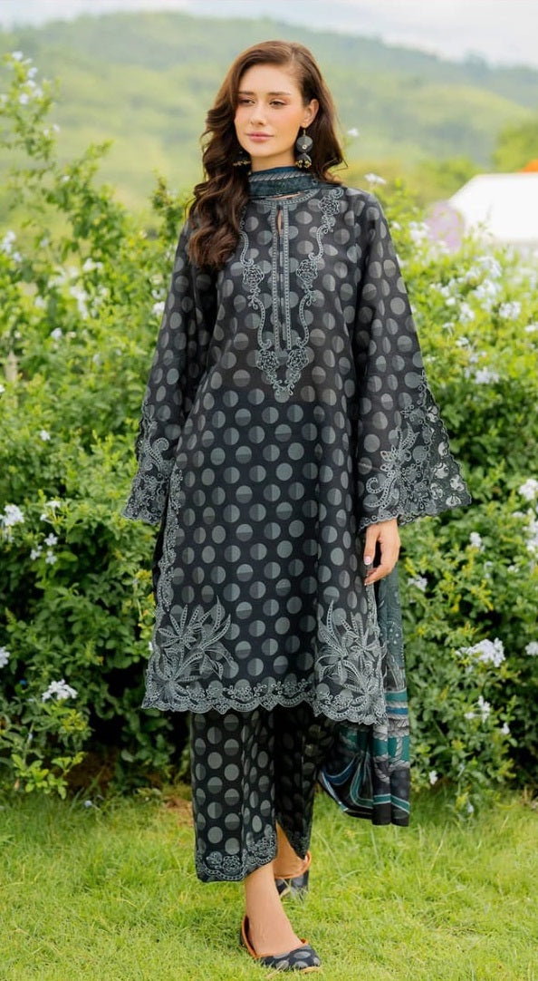 Baroque Printed Embroidered Lawn LS 8032