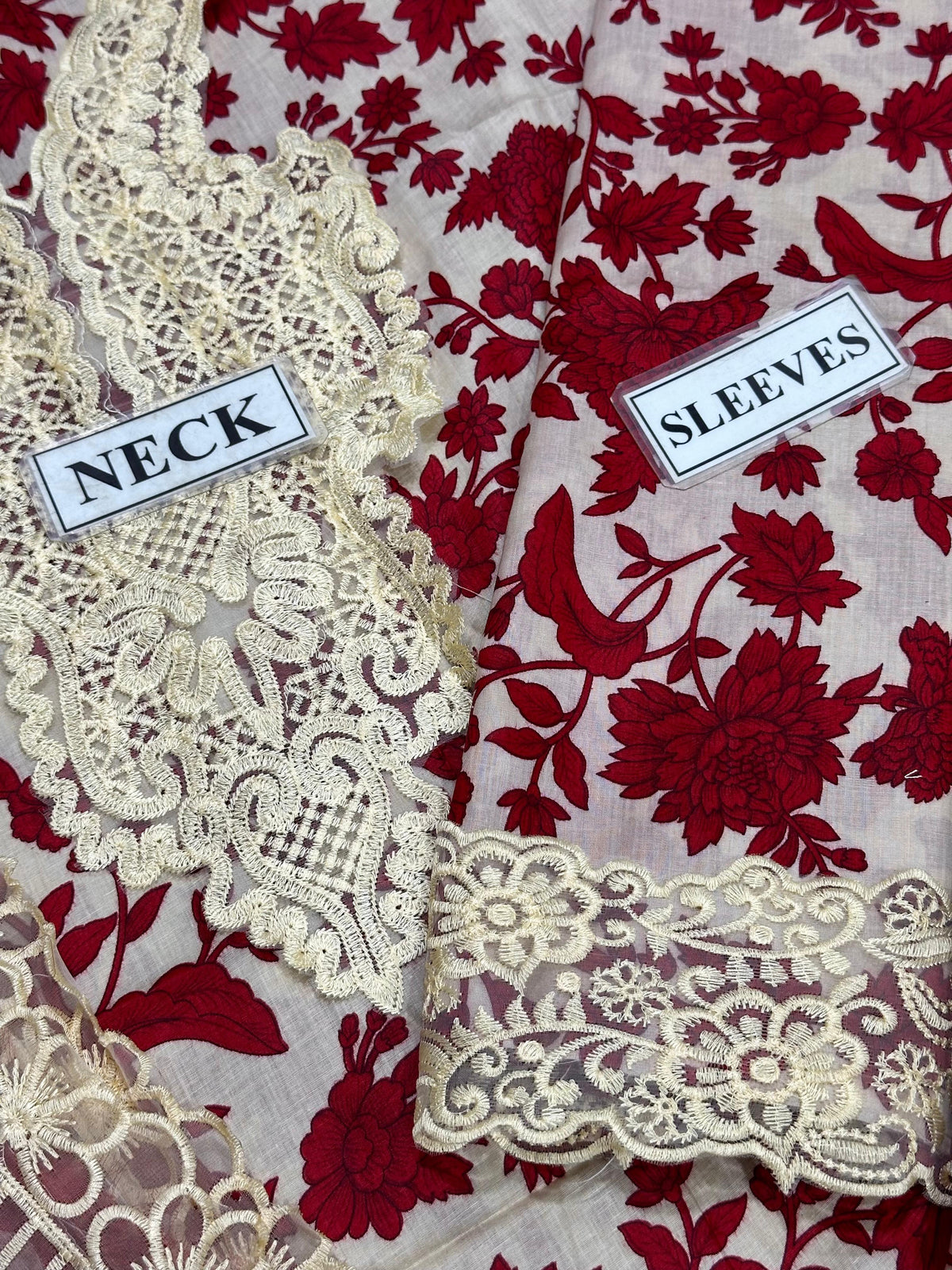 Zainab Chotani Lawn LS 8015